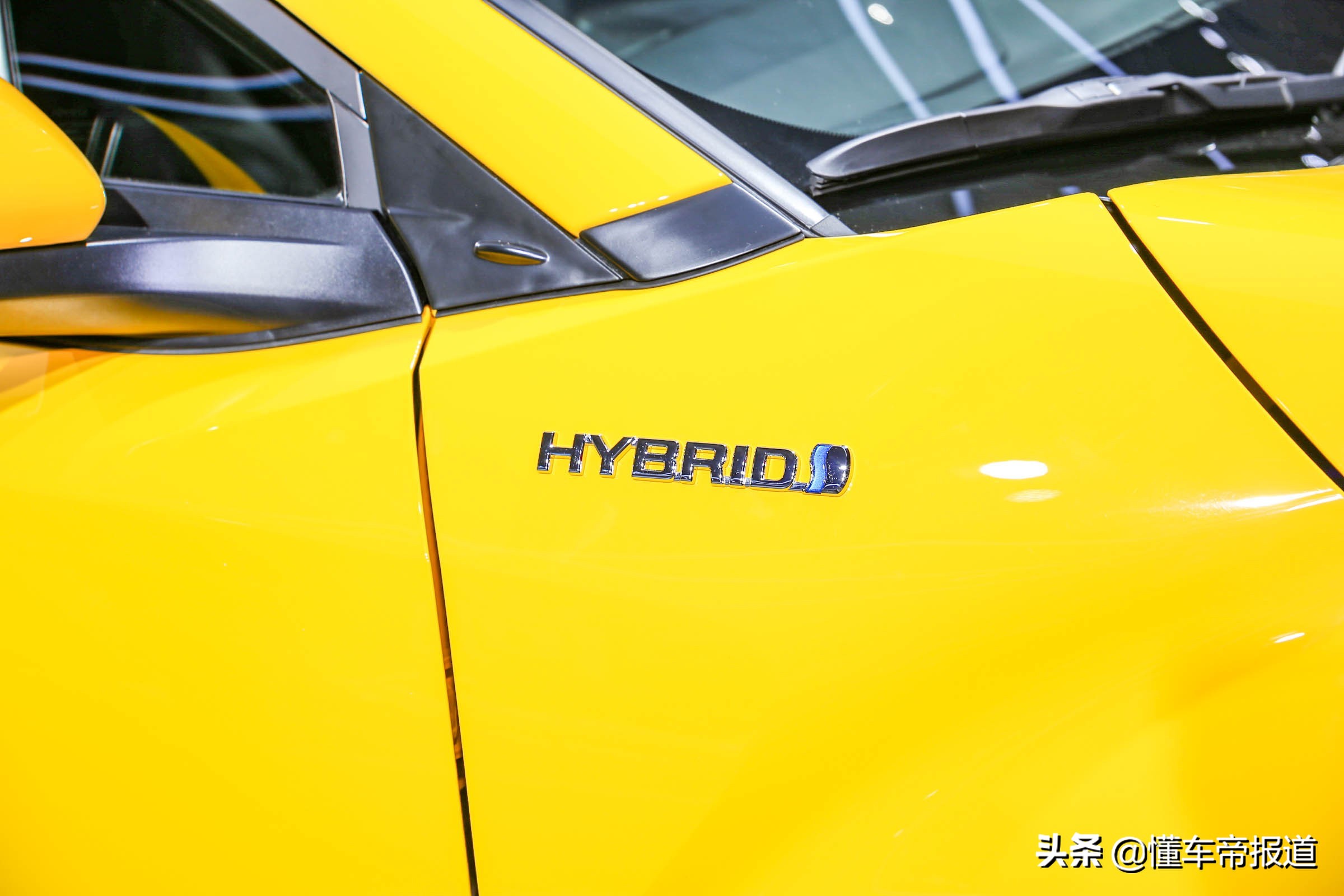 新车｜搭载雷克萨斯UX同款混合动力，对标缤智！新款丰田C-HR上市