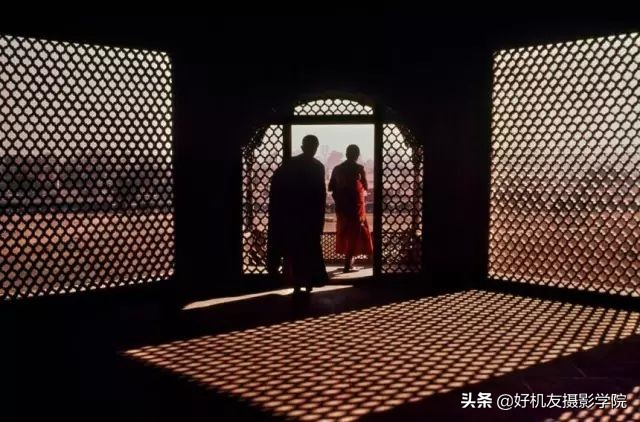 影子在画面中有什么作用？如何用影子来构图呢？