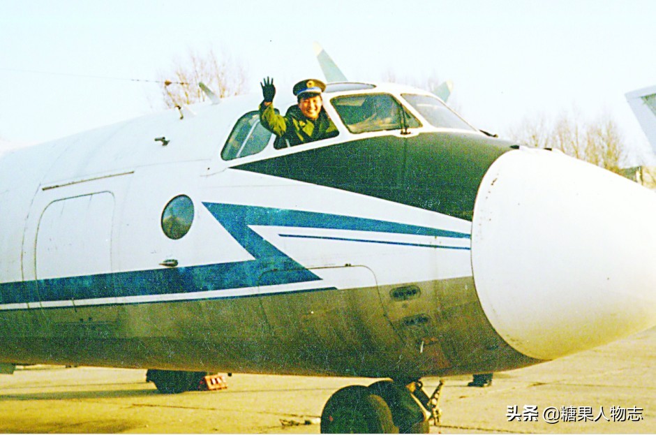 17岁上飞行学校33岁飞向太空，最美航天员，她的爱情才叫比翼双飞