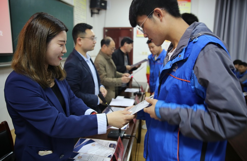大学拿奖学金意义非凡，不只是钱的事，可惜很多学生毕业才懂