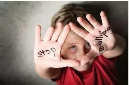 孩子在学校被欺负，父母做好这5件事，比打回去更有效