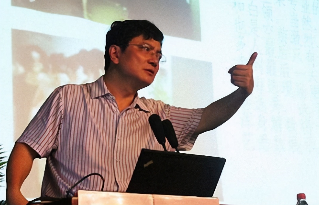 “愤青教授”郑强：毁誉参半的贵州大学校长