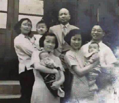 2003年，著名数学家苏步青在上海逝世，身上装着一张日本女士照片