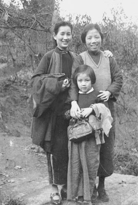 叶挺妻李秀文：主动陪夫软禁，养育9个儿女，39岁和丈夫共牺牲