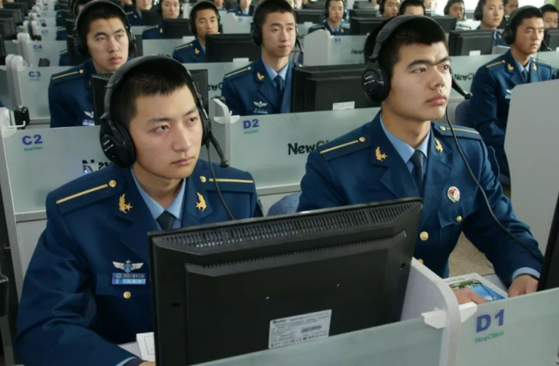 大学生专属福利，2021参军入伍可保送军校，但要符合部队招录要求