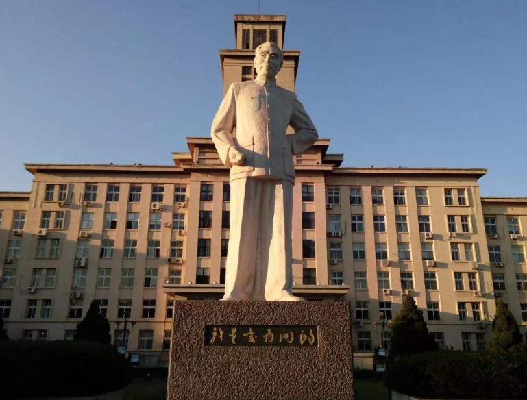 天津这所本科大学“好可怜”，名字像野鸡大学，常被误认为是专科