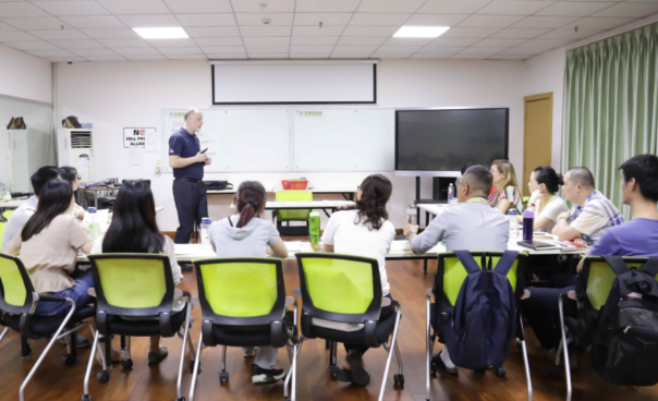 英语思雅四级难度，相当于高考英语多少分？985学生：没有可比性