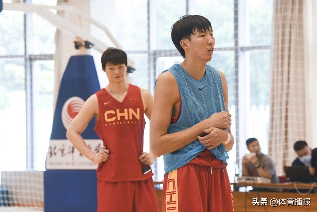 为什么中国解约nba(周琦为什么一定要离开男篮？是不爱了吗？)