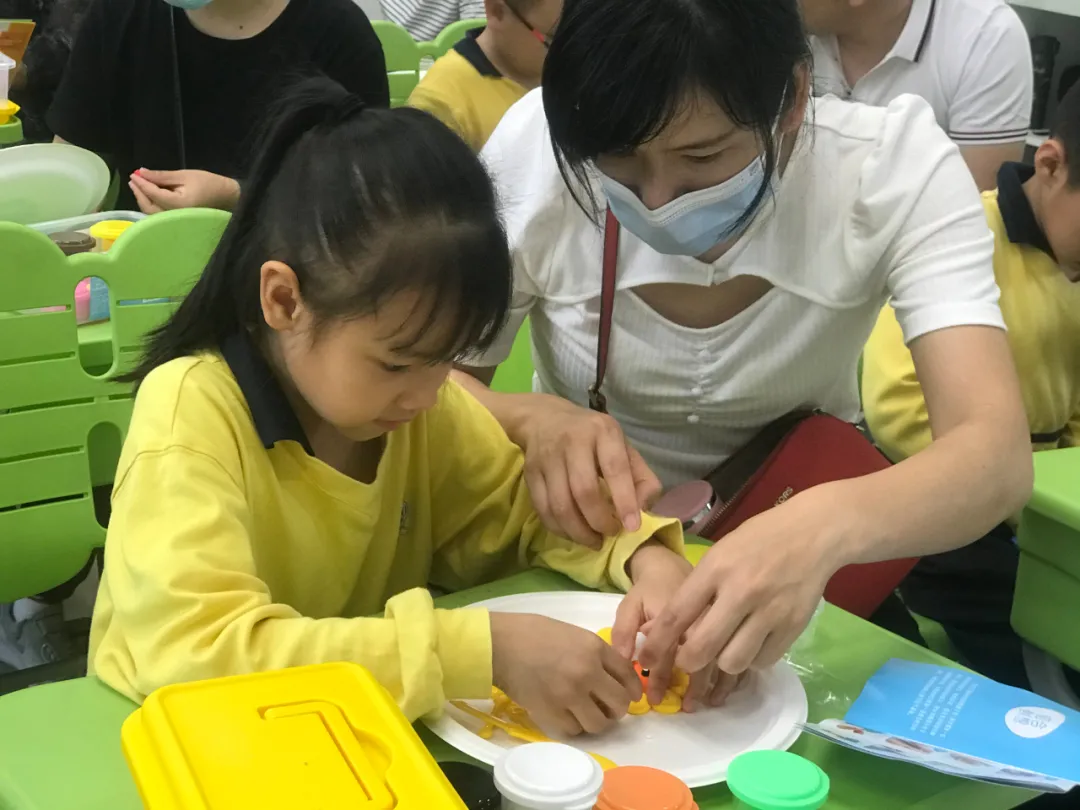 走进校园，走进课堂：祈福英语实验小学G1J别开生面的开放日活动