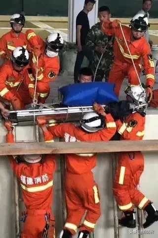 高考“夺魁”，这届消防员考生各个不一般