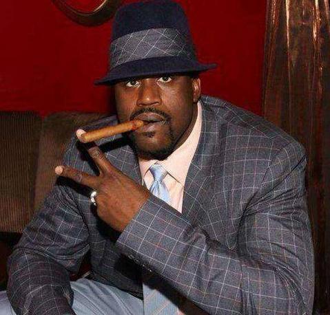 nba球星抽烟照:乔丹酷爱雪茄,阿杜不忍直视,安东尼像社会大哥