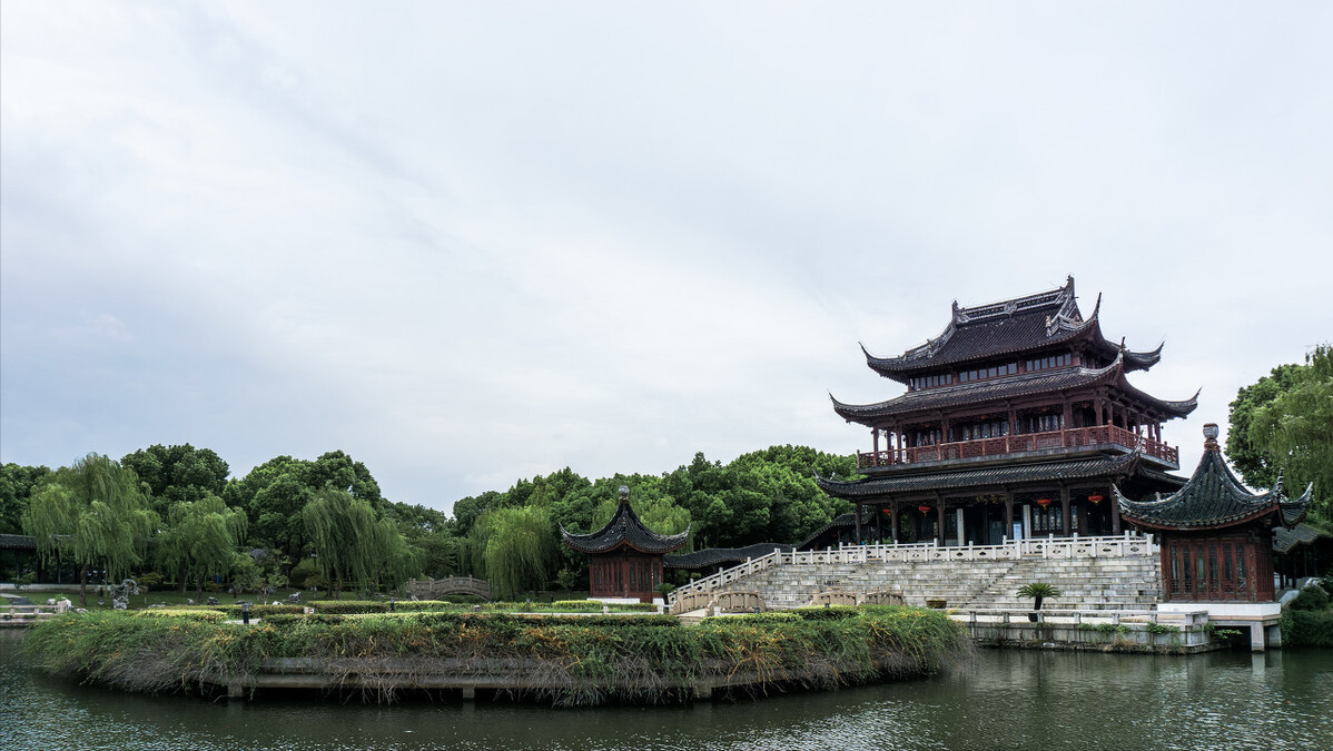 古文观止198：黄州快哉亭记