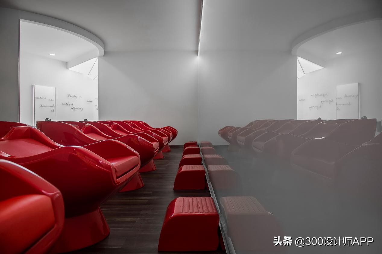 徐年迪作品：260㎡超时空理发店，极简+纯白，更是爽死洁癖症