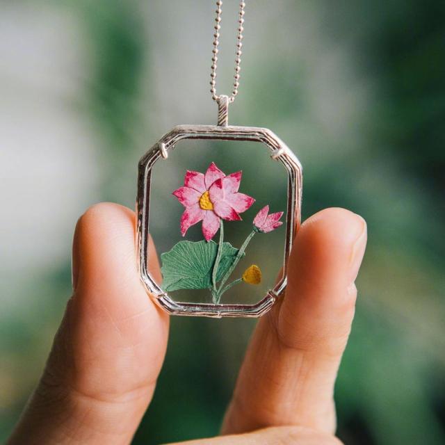 辗转难眠的孤独句子：毫无征兆地想你，是我不可告人的隐疾