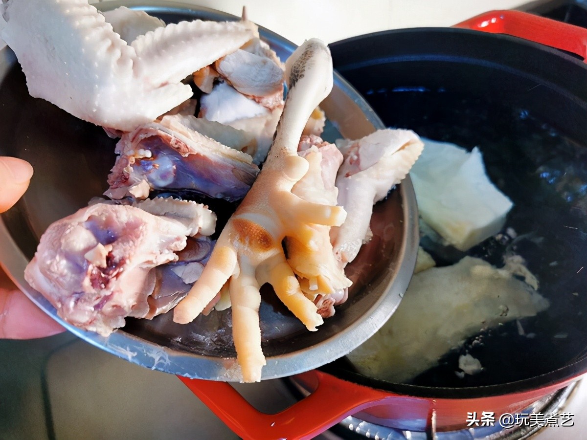 榴蓮煲雞湯的做法,榴蓮煲雞湯的做法功效與作用