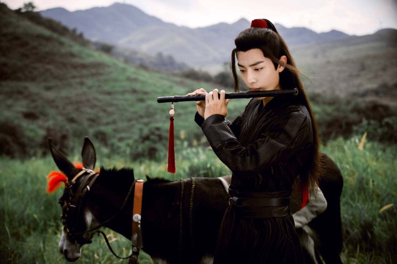 《鹤唳华亭》里罗晋演技的争议，隐藏了罗晋发展选择的无奈