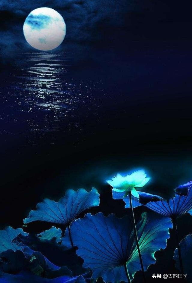 范仲淹《御街行》:"年年今夜,月华如练,长是人千里.