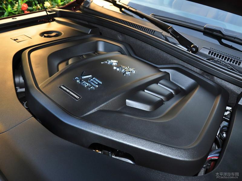 内外兼修的六缸增压SUV，实力究竟如何？试驾红旗HS7旗领版