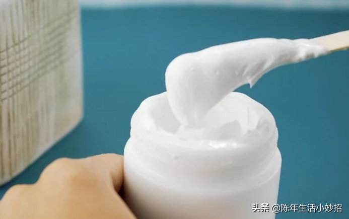 眼镜上有划痕该如何修复呢？
