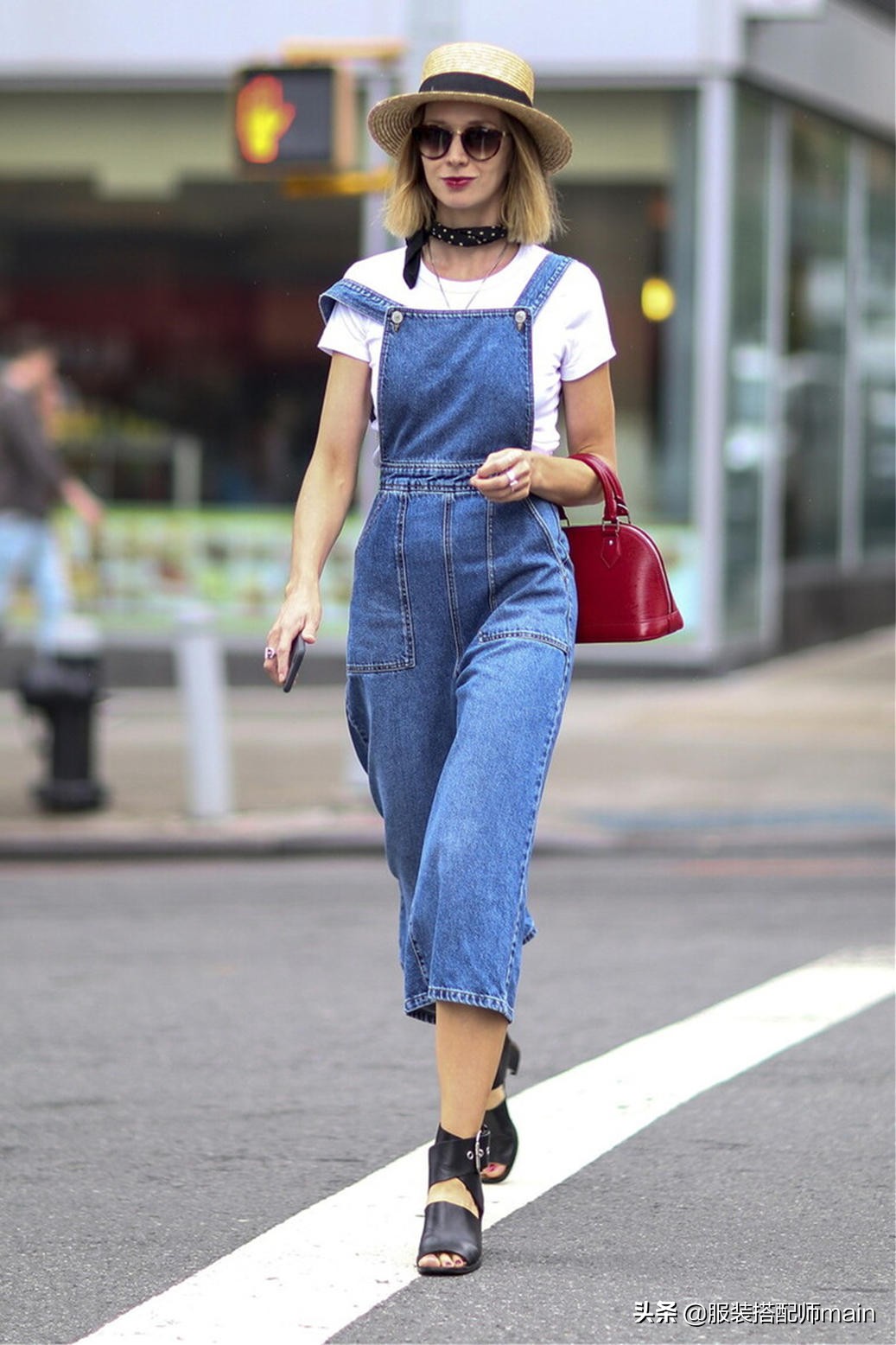 哪有什么完美身材，背带裤会搭比选对更重要