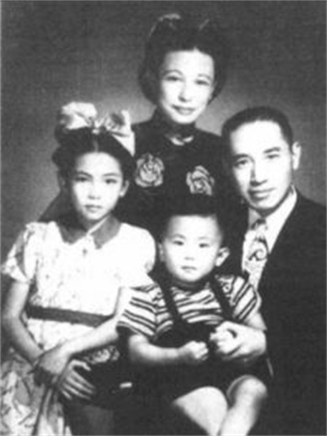 郭婉莹：曾因一双袜子要和未婚夫解除婚约，后遇渣男丈夫出轨寡妇