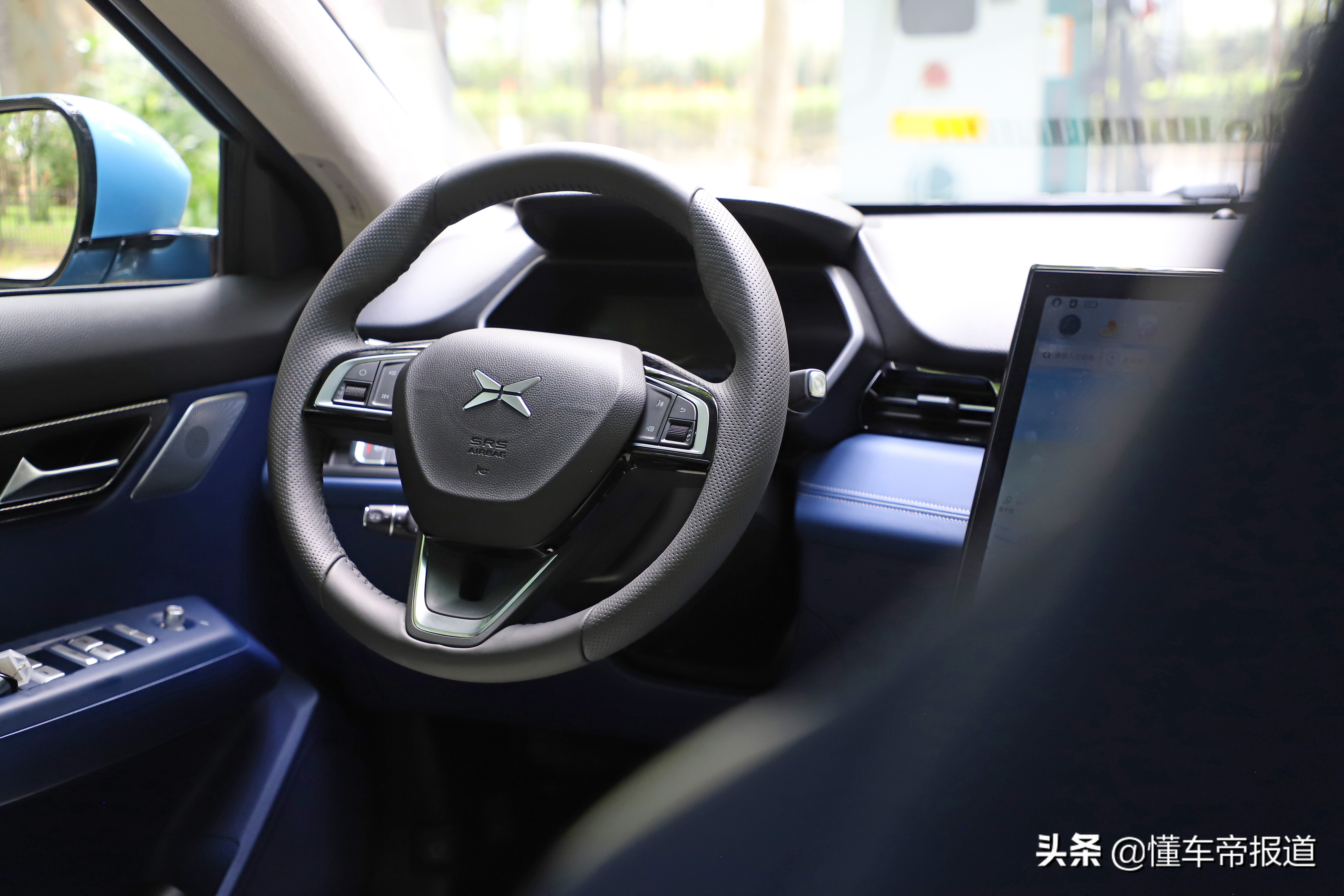 新车｜底盘质感出色，外观内饰更显档次！试驾新款小鹏G3i