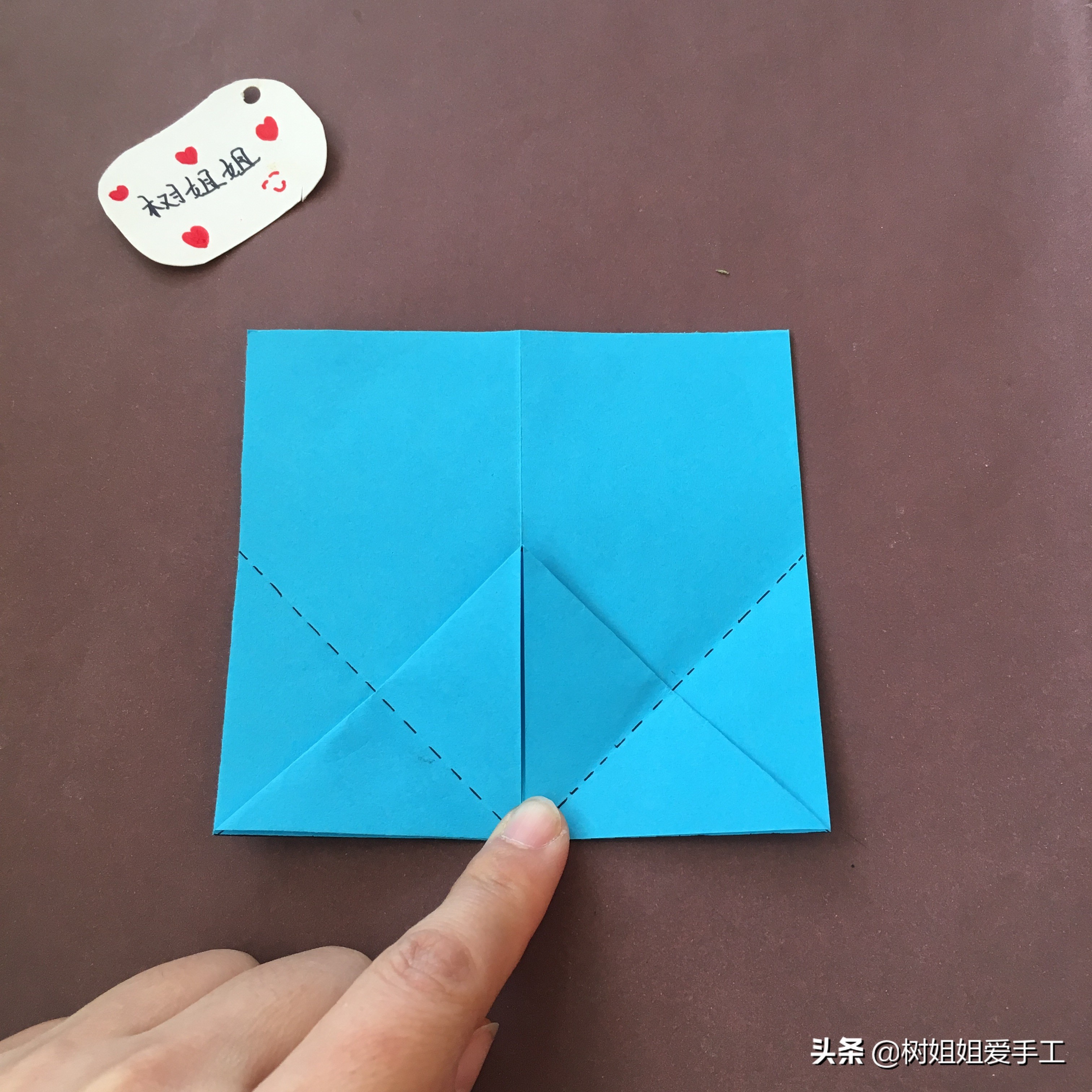 亲子折纸：这是一款简单又飞得远的纸飞机