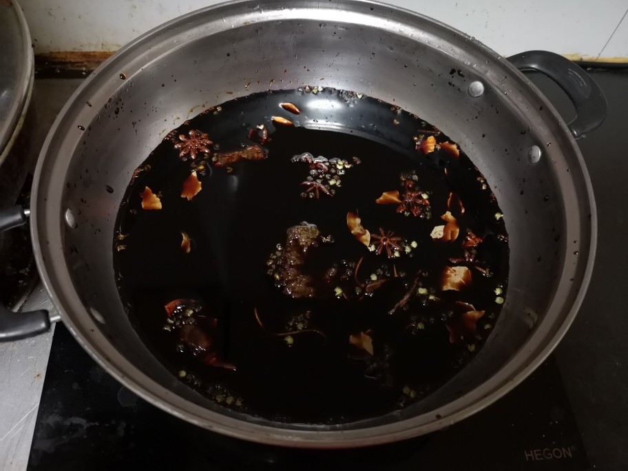 冬天来了，又到了腌酱肉的季节，教你秘制配方，酱肉出锅甘香醇厚