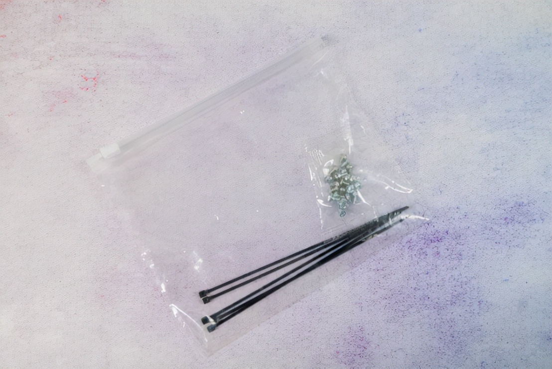 提着走的3A游戏ITX主机，超频三蜂鸟2装机体验