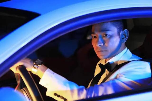 刘德华沈阳被扇耳光，对自己亲姐20年来见死不救，到底发生了什么