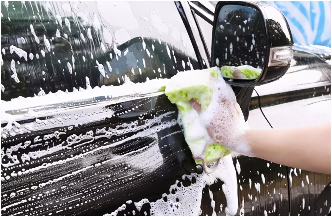 冬天洗车最好用什么水 温水,盐水,玻璃水