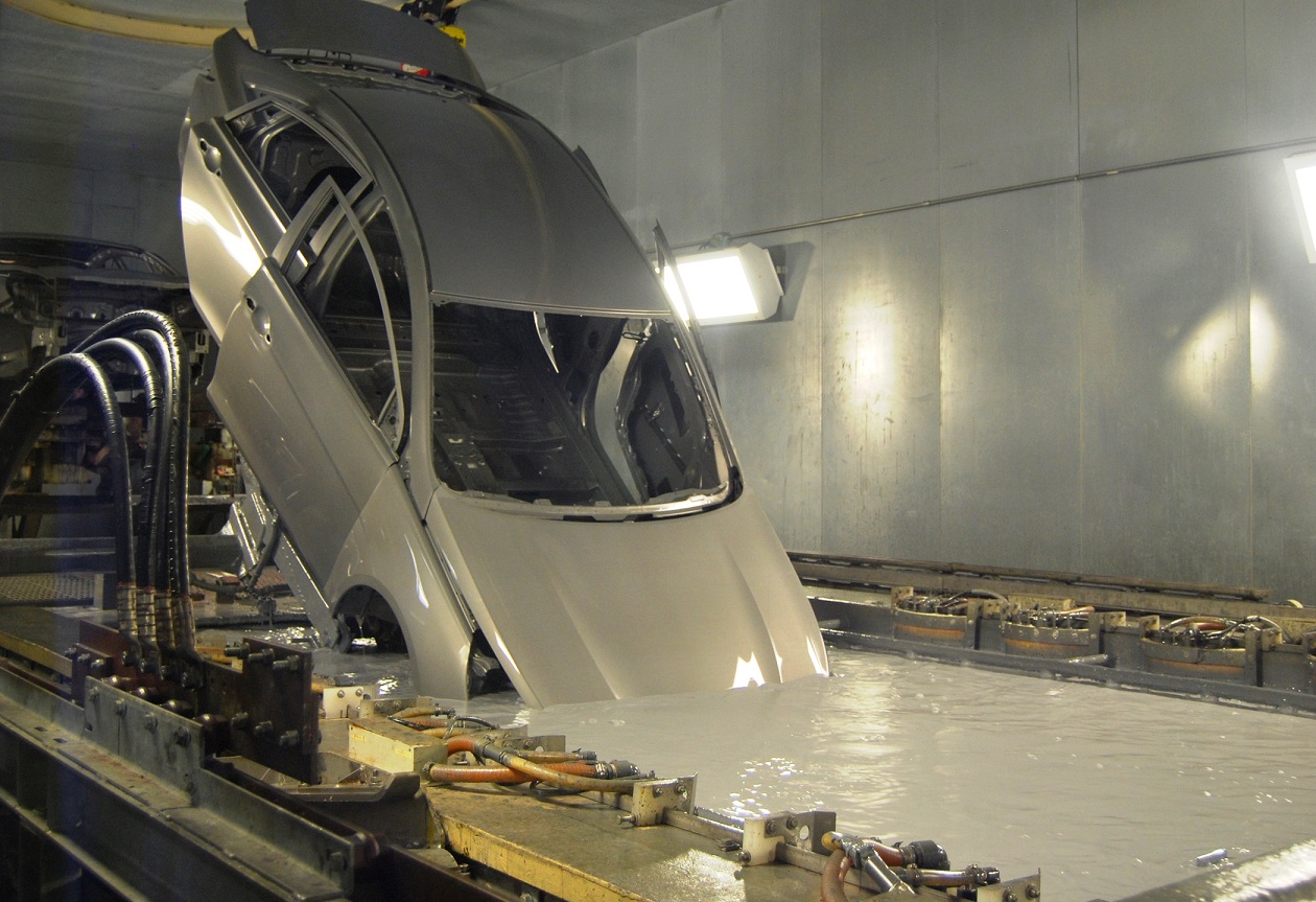 汽车全车喷漆多少钱起底4s店喷漆