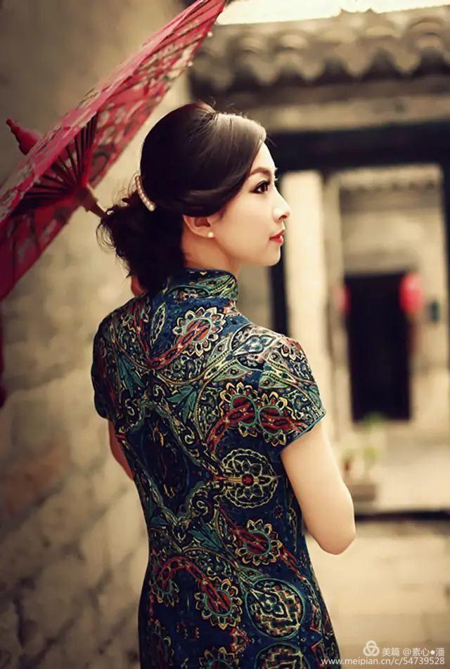 人生若止如初见，大爱中国旗袍风