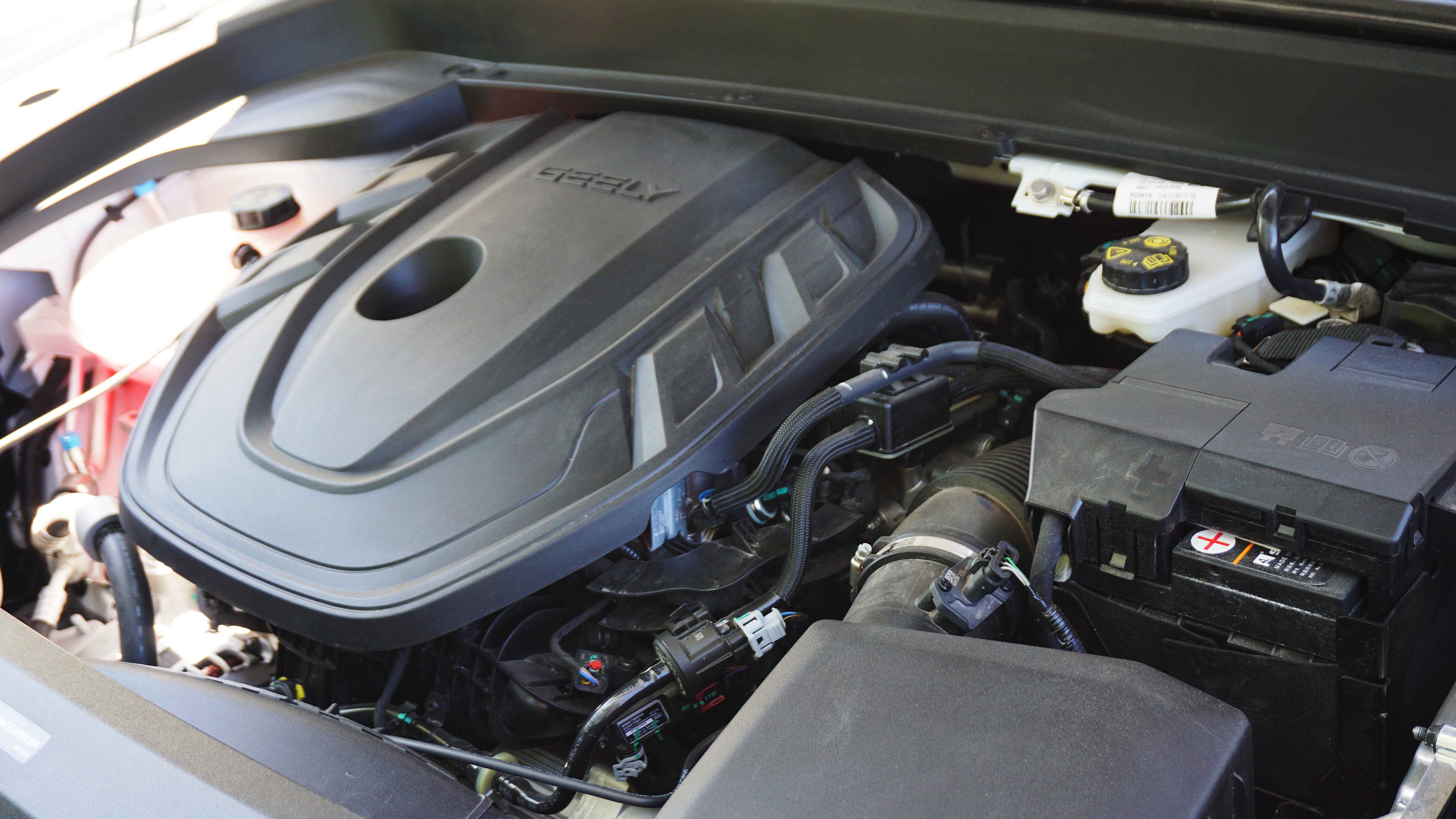 试驾吉利星越l:高配低配我都试了,这不是"扮猪吃老虎"是啥?