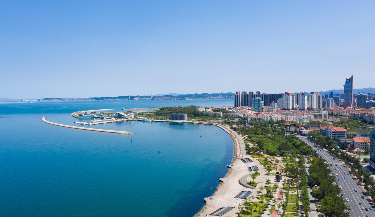 山东一个避暑胜地,夏季平均气温25度,景色不输三亚