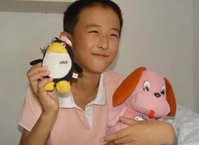 他2天半上完小学，10岁考进大学，如今传言：压力过大已经退学