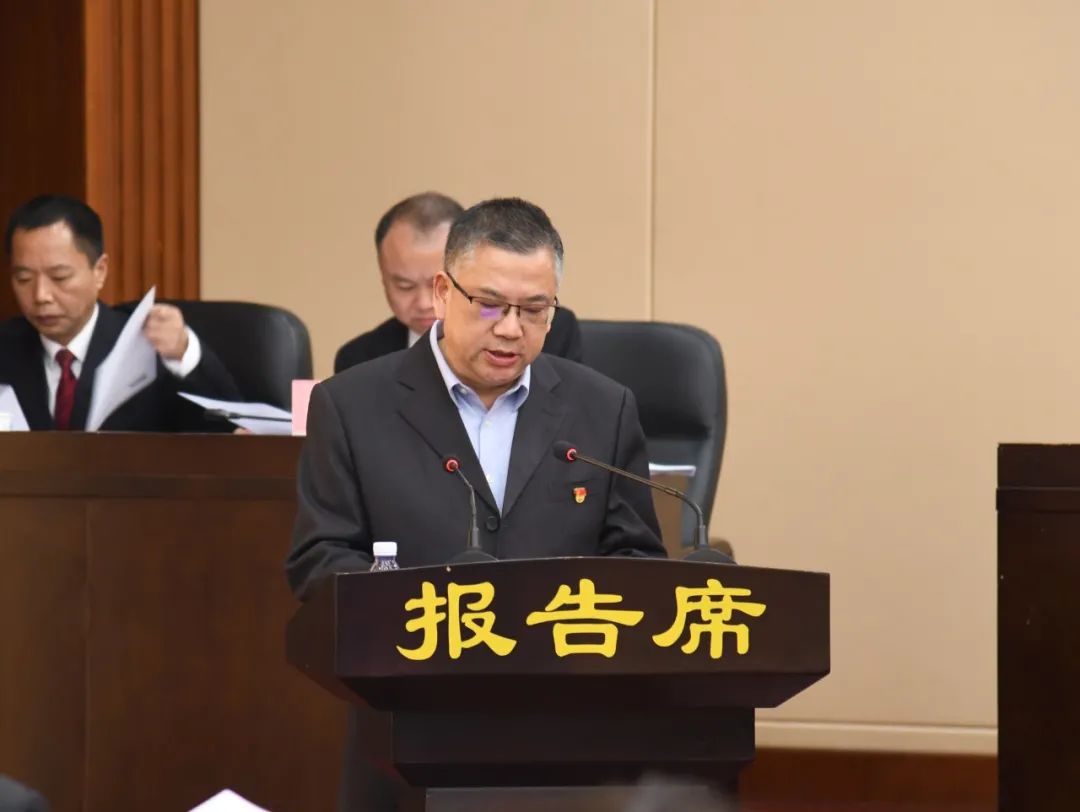 ​市五届人大常委会第四十八次会议举行第一次全体会议