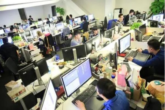 计算机成“热门专业”，毕业生透露真实就业情况，有些出乎意料