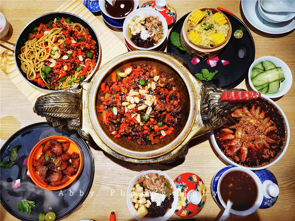 吃货去成都旅游，这些经典老店随便吃不会错，排再长的队也值得