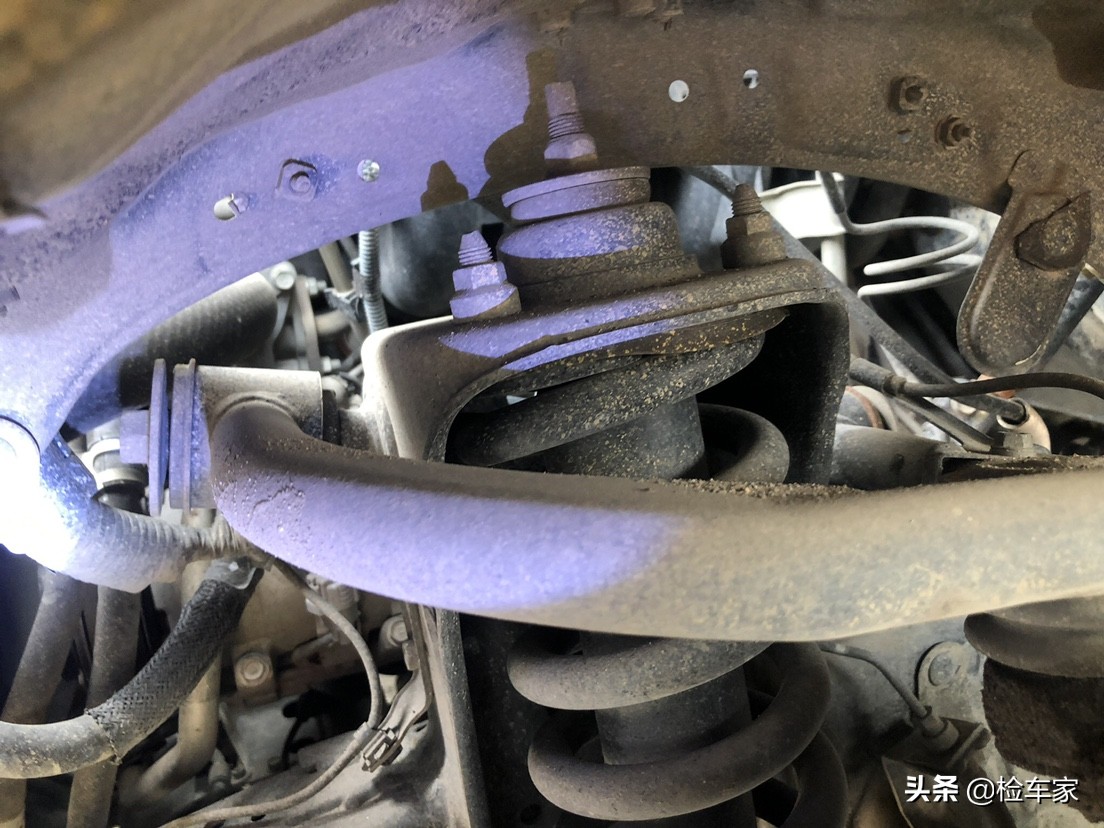 买主花25万高兴拿下8年车龄进口普拉多，拆开饰板后很难受