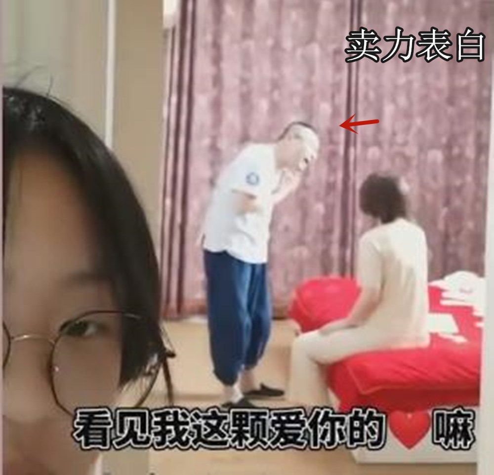 女儿偷拍爸妈吵架，嗑着瓜子准备“看戏”，结局：小丑竟是我自己