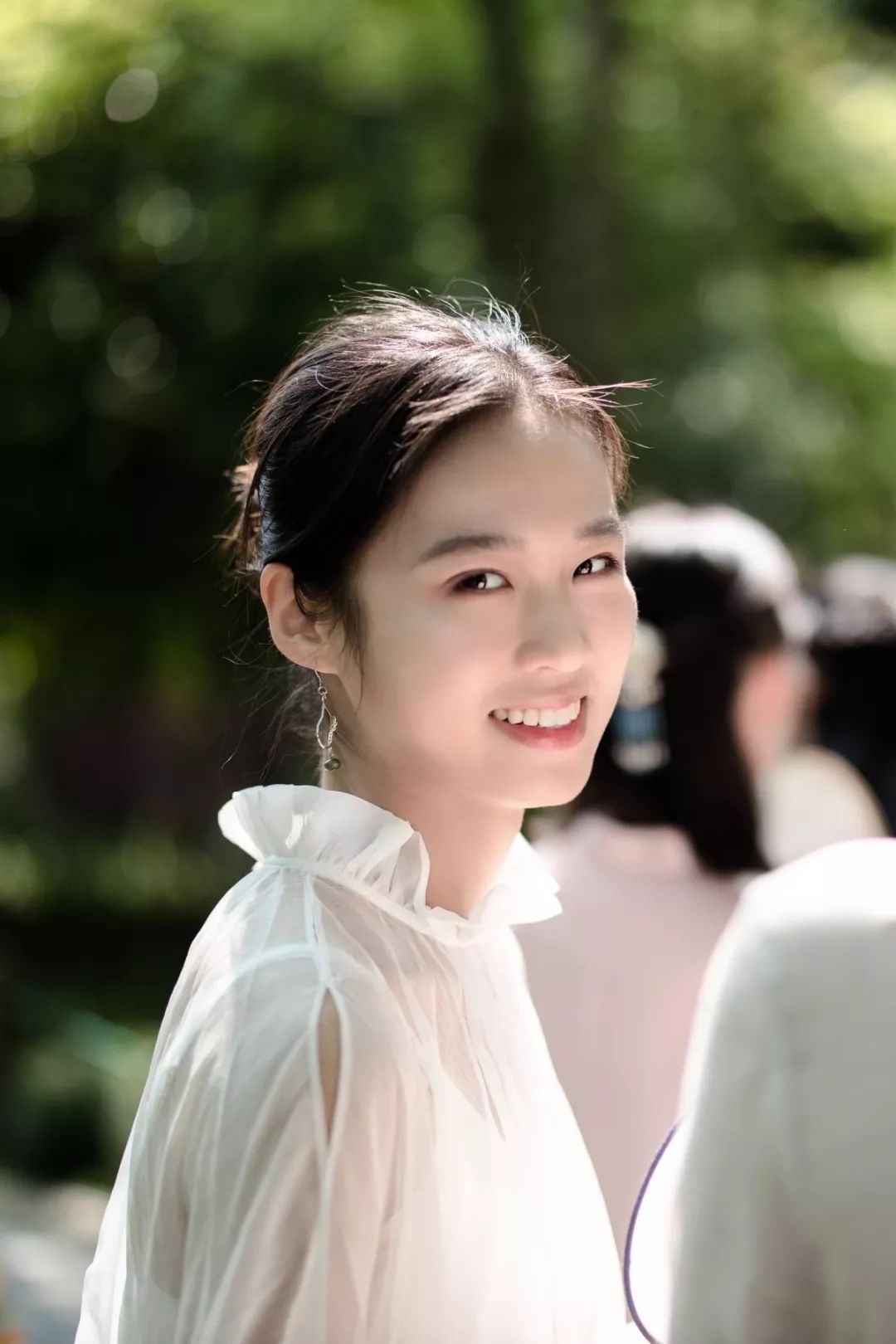 2020年中华茶奥会形象代言人是位浙大姑娘：一位漂亮的实力派！