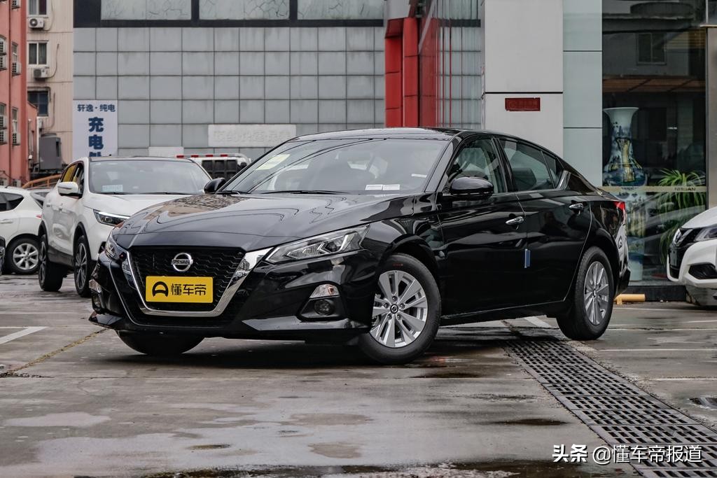 尼桑天籁怎么样(尼桑天籁2020款报价及图片)-骁龙网