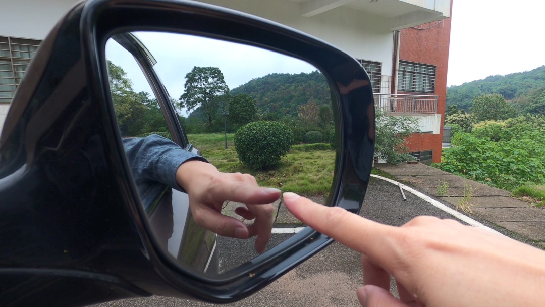 你的后視鏡調(diào)對了嗎？老司機手把手教你，正確調(diào)節(jié)車上三塊后視鏡