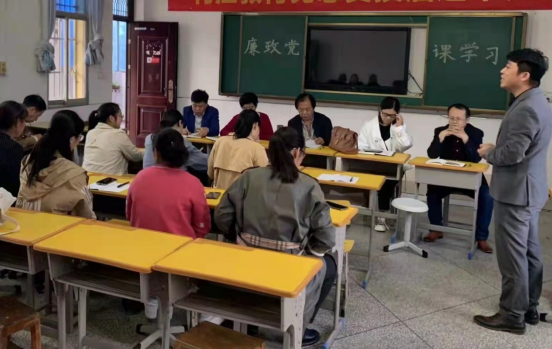 湖北武穴刊江街道余祥小学：“娘子军”教学一线显身手