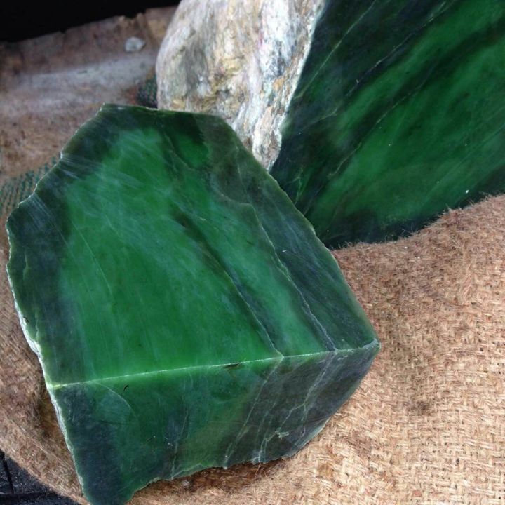 阿富汗碧玉 正向我们走来