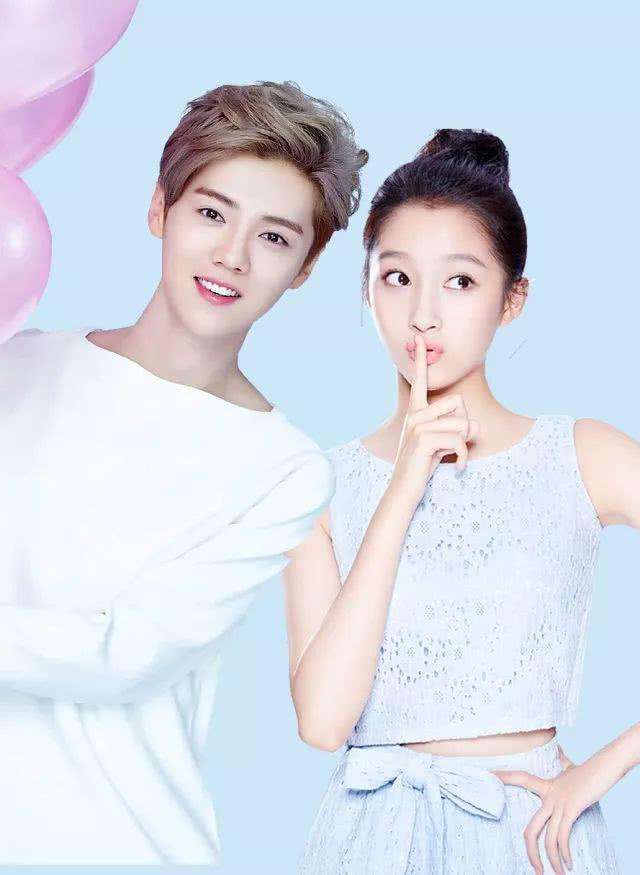 鹿晗关晓彤：爱情是恋人间的含蓄与羞涩，而非随意的热情和亲昵