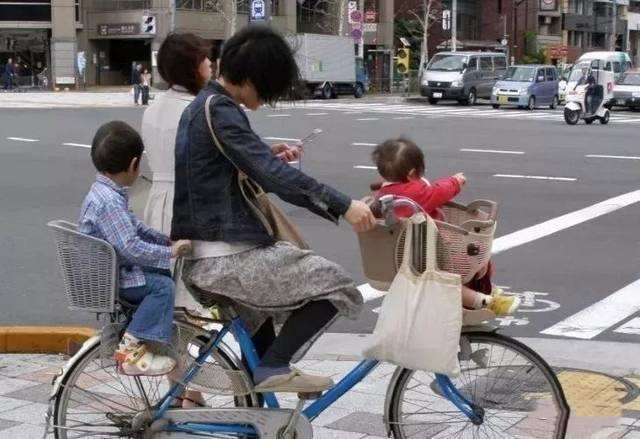 “二胎大省”河南的出生率，咋逐年走低了？除了钱，还有背后原因