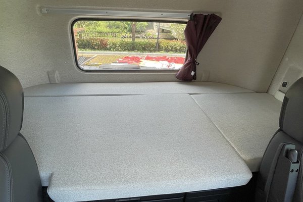 解放j6倒车镜多少钱详解新款解放j6平地板牵引车