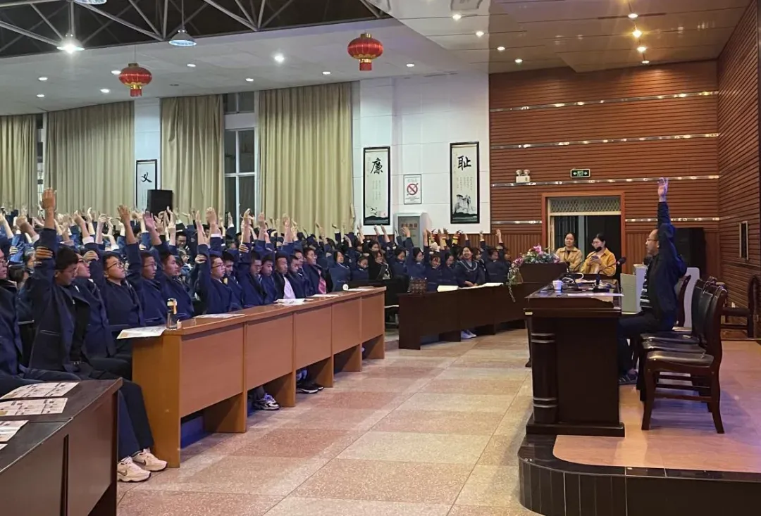 听中医药知识 识中国传统文化 大理州中医医院中医药文化进校园活动